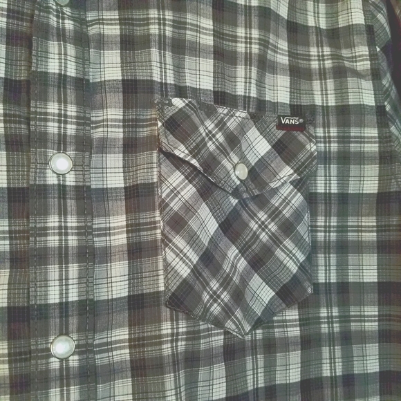 Van's Short Sleeve Plaid Snap Button Down Shirt - Picture 3 of 10